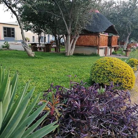 Royal Guesthouse Opuwo المظهر الخارجي الصورة