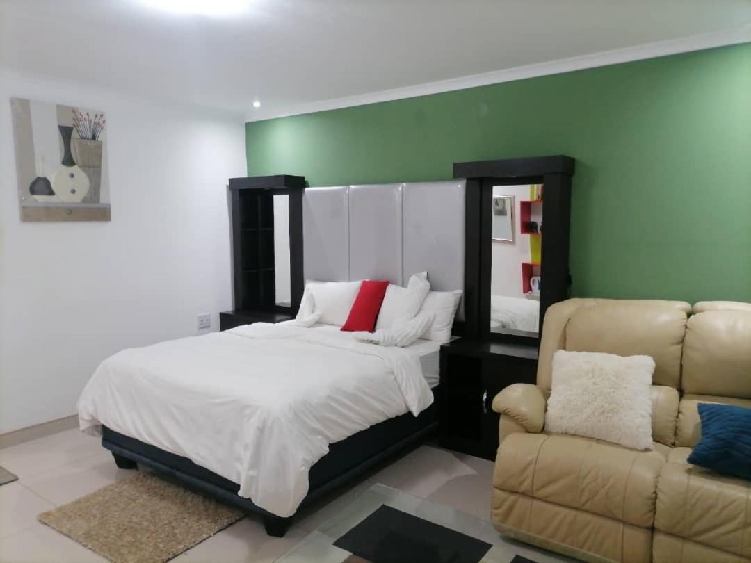Royal Guesthouse Opuwo المظهر الخارجي الصورة