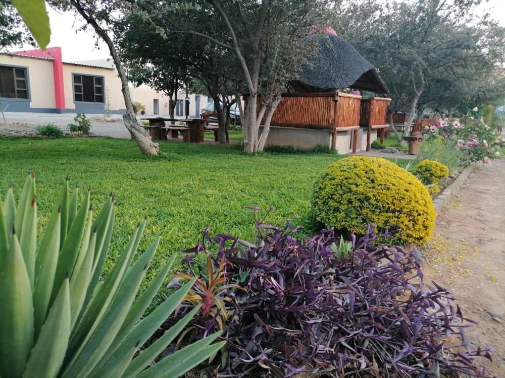 Royal Guesthouse Opuwo المظهر الخارجي الصورة